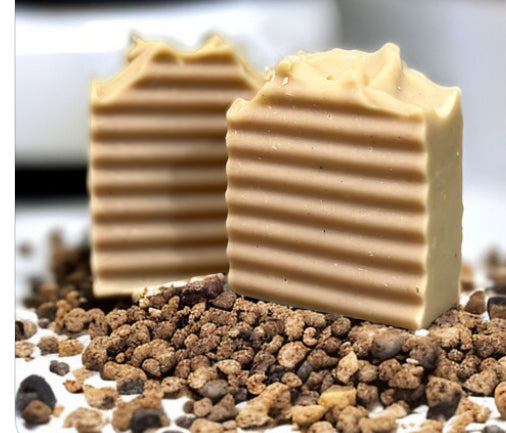 FRANKINCENSE & SANDALWOOD